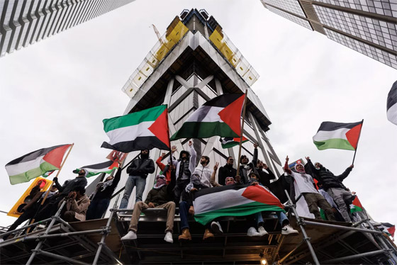 صور مسيرات متباينة لأنصار فلسطين وأخرى لإسرائيل بمختلف مدن العالم صورة رقم 3