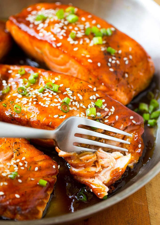 إليكم طريقة تحضير سلمون بالتتبيلة الحارة للرجيم صورة رقم 6