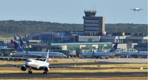 طائرة متوجهة إلى أمريكا تعود أدراجها بسبب حفّاظ! صورة رقم 2