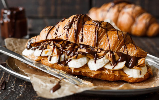 إليكم وصفة كرواسان محشي بالتمر والقشطة صورة رقم 3 إليكم وصفة كرواسان محشي بالتمر والقشطة صورة رقم 3