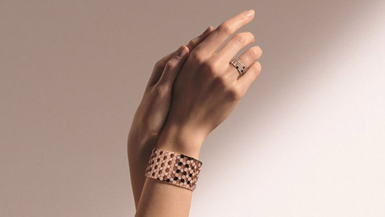 3 قواعد أساسية للارتقاء بمجوهراتك.. فما هي؟ صورة رقم 2 3 قواعد أساسية للارتقاء بمجوهراتك.. فما هي؟ صورة رقم 2