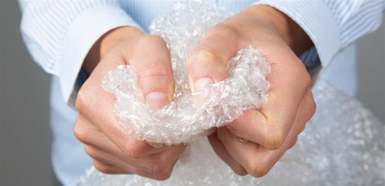 هل تشعر بالسعادة من فرقعة أكياس التغليف البلاستيكية؟ إليك السبب.. صورة رقم 1