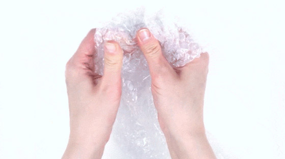 هل تشعر بالسعادة من فرقعة أكياس التغليف البلاستيكية؟ إليك السبب.. صورة رقم 4