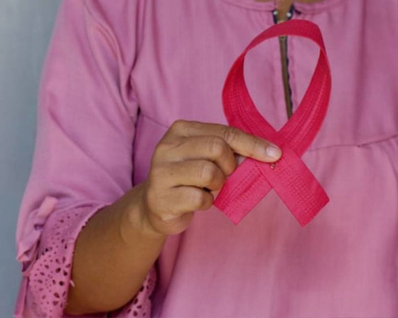 عبارات عن سرطان الثدي.. وشعار شهر التوعية 