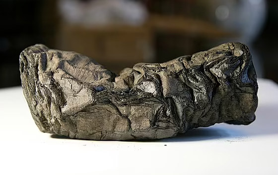 طالب مصري يفك رموز مخطوطات طالب مصري يفك رموز مخطوطات