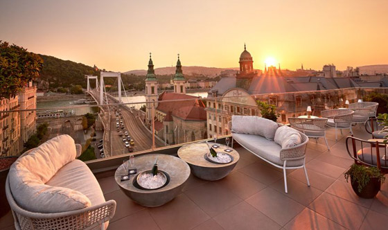 فندق فاخر يثير الإعجاب داخل قصر مدرج في قائمة اليونسكو.. ما قصته؟ صورة رقم 6