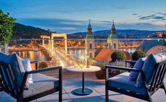 فندق فاخر يثير الإعجاب داخل قصر مدرج في قائمة اليونسكو.. ما قصته؟ صورة رقم 12