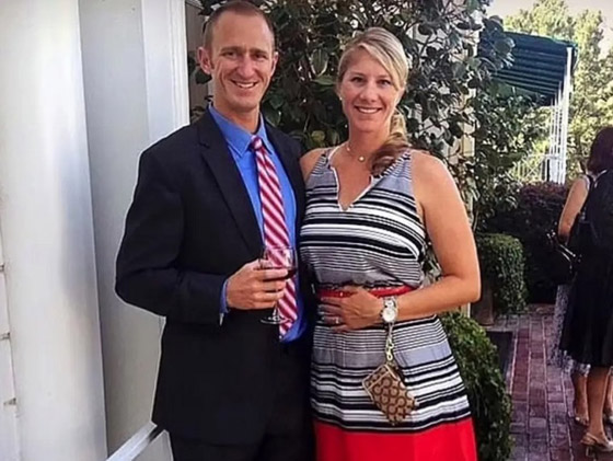 طيار حاول إطفاء طائرة بالجو بعد إصابته بانهيار عقلي صورة رقم 4