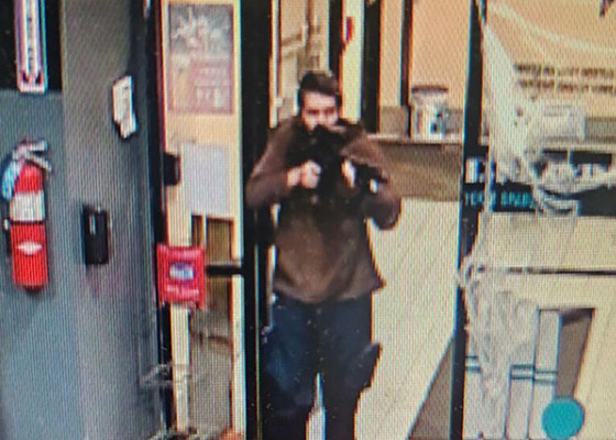 رعب في أميركا.. عشرات القتلى والجرحى بإطلاق نار في موقعين مختلفين صورة رقم 2 رعب في أميركا.. عشرات القتلى والجرحى بإطلاق نار في موقعين مختلفين صورة رقم 2