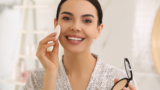 ابتعدي عن هذه العادات في المكياج.. لإطلالة أكثر شباباً صورة رقم 5