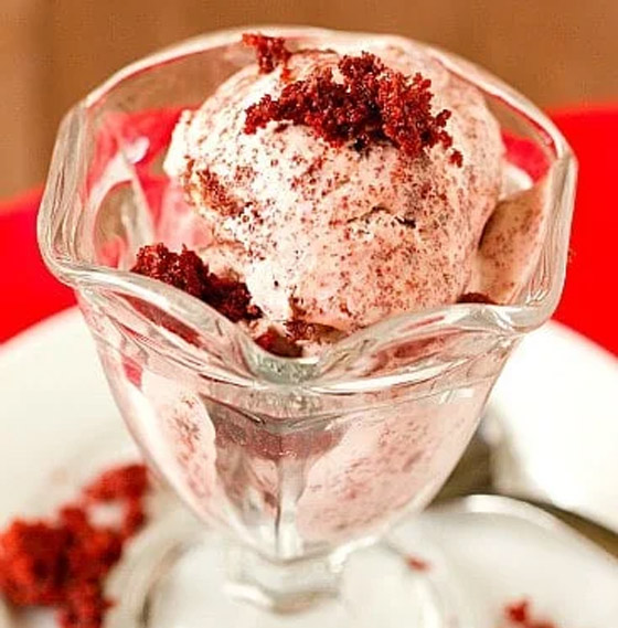 إليكم طريقة تحضير آيس كريم رد فلفت اللذيذ صورة رقم 4