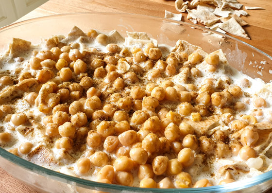 اليكم طريقة تحضير فتة بالزيت على الطريقة الشامية صورة رقم 2