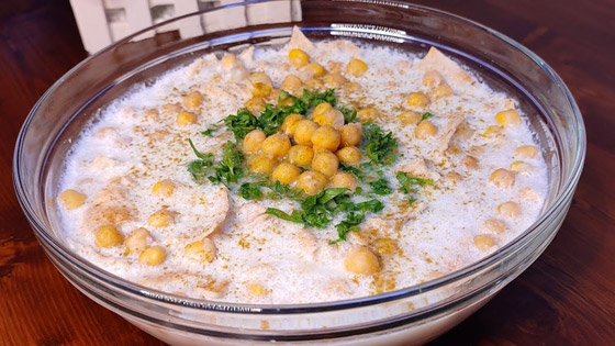 اليكم طريقة تحضير فتة بالزيت على الطريقة الشامية صورة رقم 4