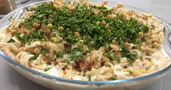 اليكم طريقة تحضير فتة بالزيت على الطريقة الشامية صورة رقم 5