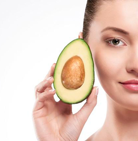 إليك 4 ماسكات تحمي الشعر من الجفاف في الشتاء صورة رقم 1