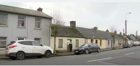 اكتشاف جثة رجل مات على فراشه بعد 20 عاماً من وفاته صورة رقم 2