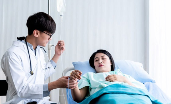 علاج غريب بالإسمنت لسرطان الثدي يتسبب بوفاة امرأة صورة رقم 2