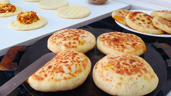 إليكم طريقة تحضير فطائر سريعة بدون فرن صورة رقم 3