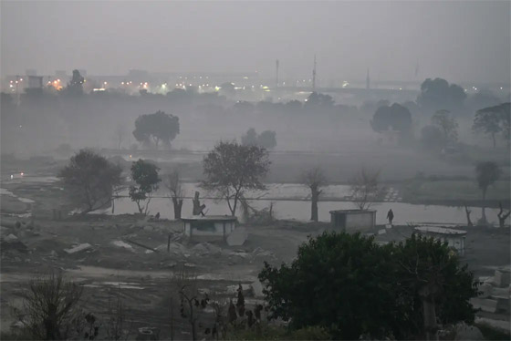 تلوث هواء قاتل في العاصمة الهندية.. إغلاق مدارس لمدة يومين! صورة رقم 4 تلوث هواء قاتل في العاصمة الهندية.. إغلاق مدارس لمدة يومين! صورة رقم 4