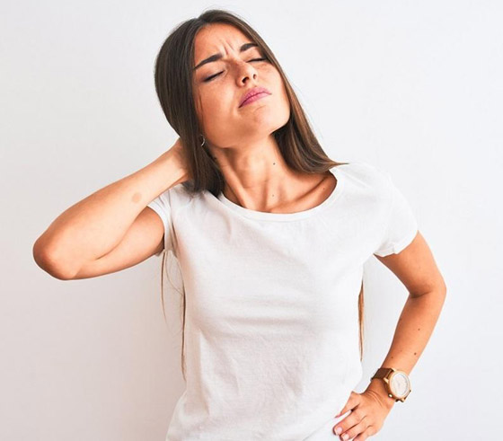 علاج ألم الرقبة من الخلف.. علاجات مجربة وسريعة للتخلص منه صورة رقم 1