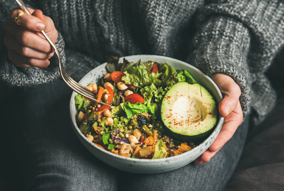 مع التقدم في العمر.. فوائد ذهبية للنظام الغذائي النباتي صورة رقم 3