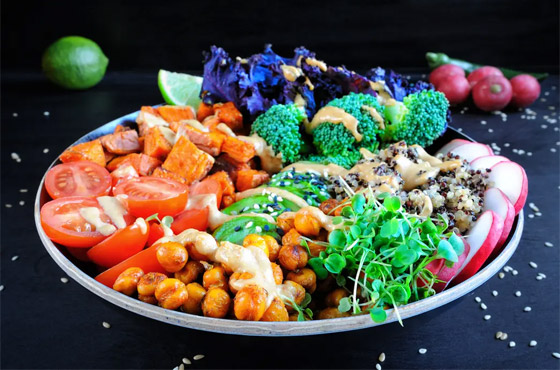 مع التقدم في العمر.. فوائد ذهبية للنظام الغذائي النباتي صورة رقم 4