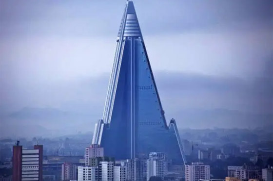 10 ناطحات سحاب شهيرة لكنها مهجورة! صورة رقم 10