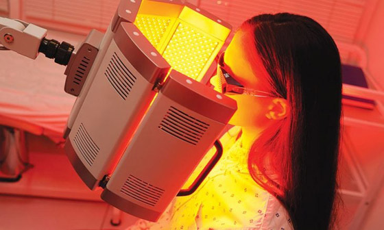 العلاج بالضوء.. إجراء صحي قديم يجتاح عالم التجميل صورة رقم 4