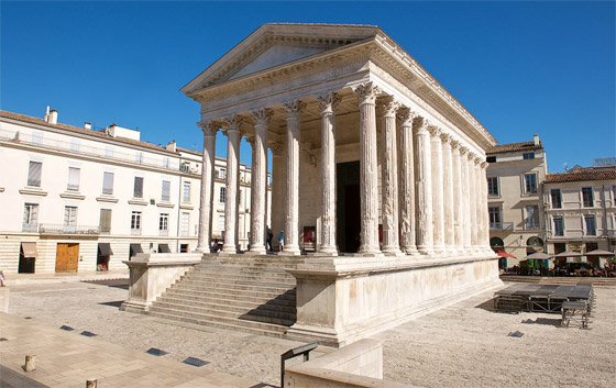 بالصور: آثار رومانية جذابة لعشاق التاريخ في مدينة نيم الفرنسية صورة رقم 3