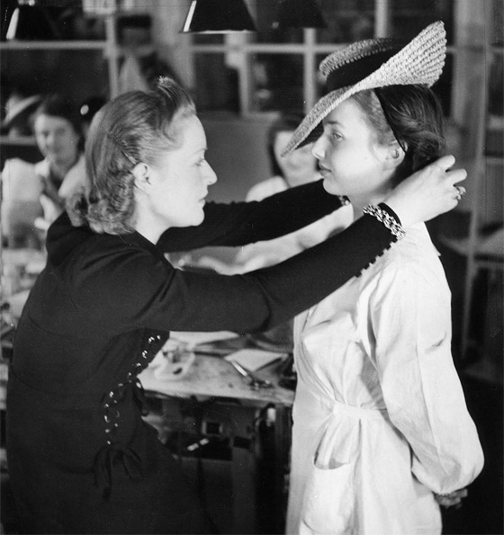 القبعة أسلوب حياة وهوية وثقافة.. تعرفوا كيف تطورت عبر الزمن صورة رقم 2