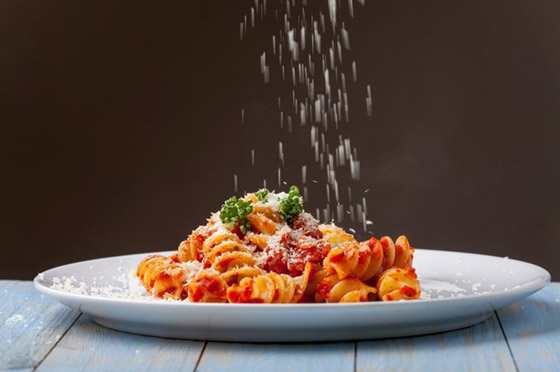 جبنة البارميزان تمنحك بطناً مسطحاً.. ما صحة ذلك؟ صورة رقم 2