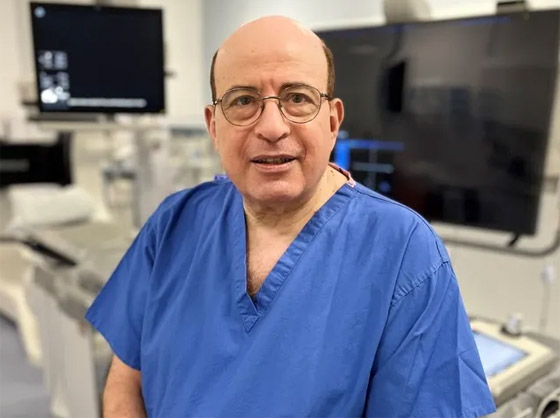 لأول مرة بالتاريخ.. طبيب مصري يترأس الكلية الملكية للأطباء في بريطانيا صورة رقم 15 لأول مرة بالتاريخ.. طبيب مصري يترأس الكلية الملكية للأطباء في بريطانيا صورة رقم 15