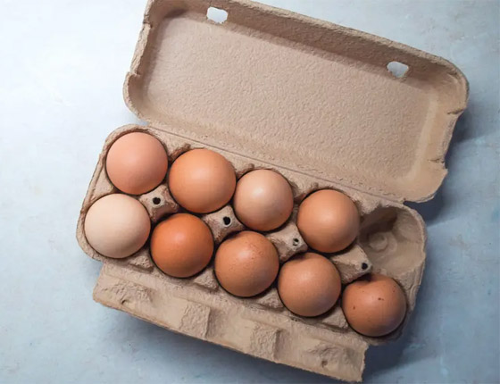 البيض المسلوق أم 