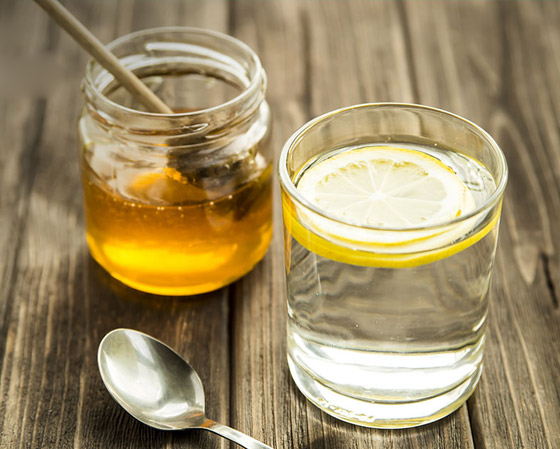 إليكم 4 خلطات بالعسل تعالج الشعر الجاف والتالف صورة رقم 1 إليكم 4 خلطات بالعسل تعالج الشعر الجاف والتالف صورة رقم 1