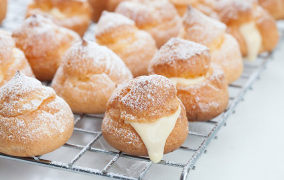 إليكم طريقة تحضير حلى بروفيترول كاسترد الرائعة صورة رقم 1