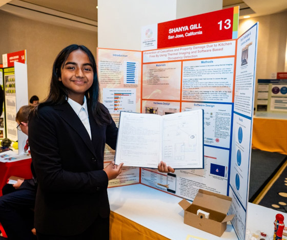 طفلة تخترع نظاما للكشف عن الحرائق قبل اندلاعها (فيديو وصور) صورة رقم 4