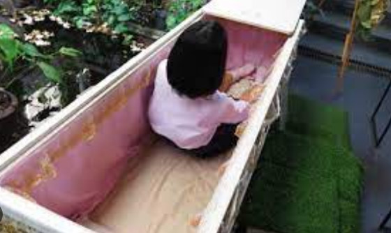 مقهى تايلندي يمنحك تجربة الموت لمدة 3 دقائق! صورة رقم 5