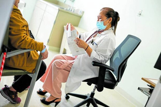 بسبب نقص الممرضات.. مستشفيات في أمريكا تلجأ إلى التطبيقات صورة رقم 1