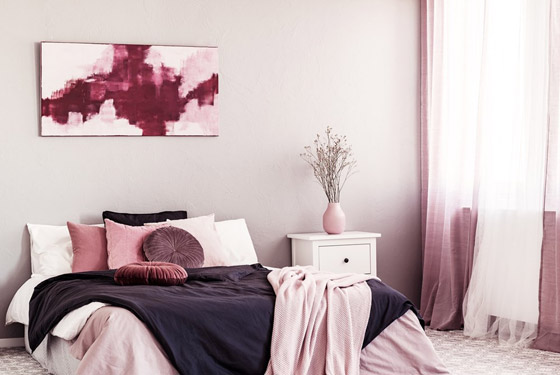 المخمل.. دفء ورفاهية في غرفة النوم صورة رقم 2