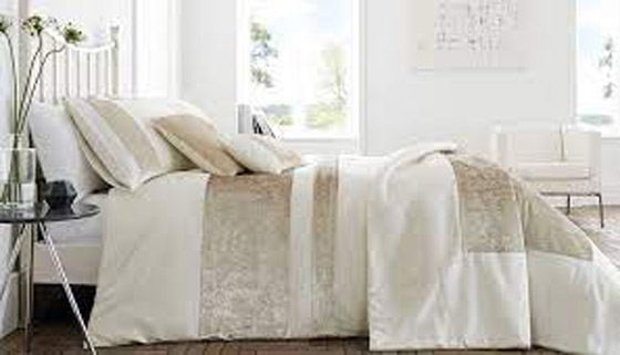 المخمل.. دفء ورفاهية في غرفة النوم صورة رقم 5