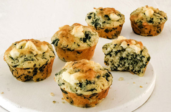 إليكم طريقة تحضير مافن السبانخ والجبن.. بطعم لذيذ ومميز صورة رقم 8