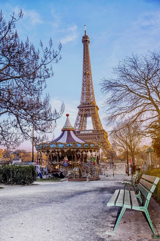 وجهات شتوية رومانسية حول العالم.. من المدن الجبلية الثلجية إلى المشمسة صورة رقم 1