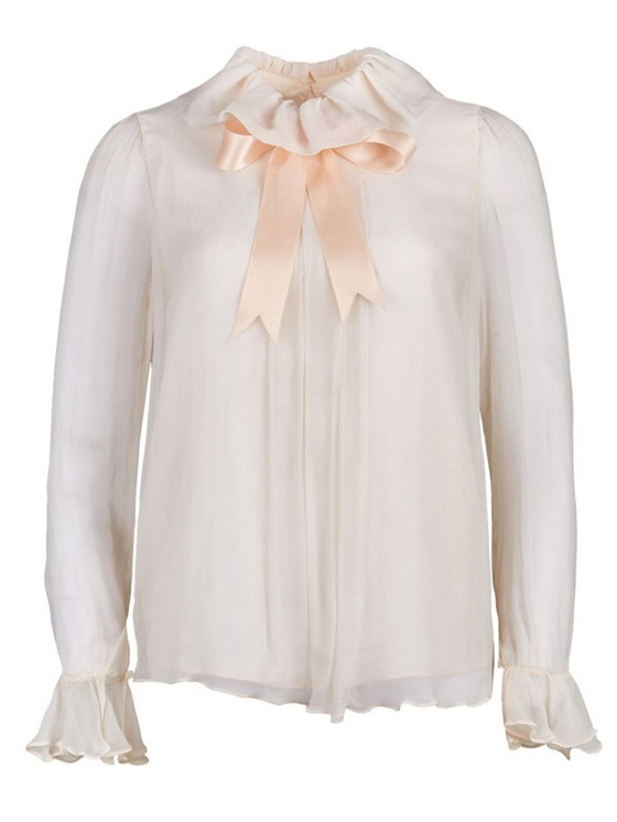 بلوزة الأميرة ديانا في خطوبتها للبيع بـ 100 ألف دولار ! صورة رقم 5