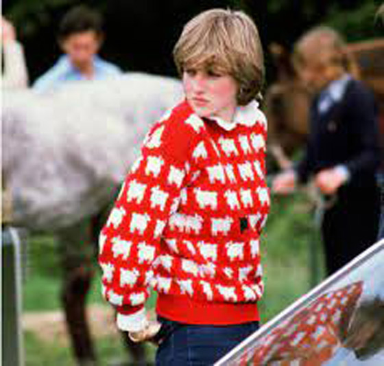 بلوزة الأميرة ديانا في خطوبتها للبيع بـ 100 ألف دولار ! صورة رقم 6