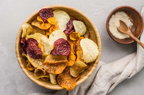 إليكم طريقة تحضير شيبس الخضار الصحي المشوي صورة رقم 3