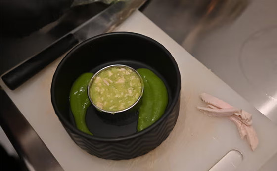 إضاءة خافتة وموسيقى هادئة بعيدة عن النباح.. للكلاب مطعمها أيضا (صور) صورة رقم 15