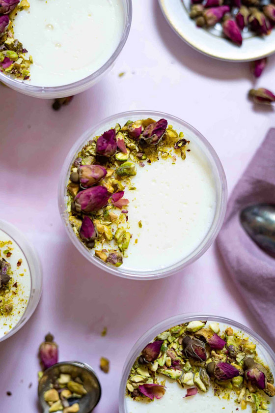 إليكم طريقة تحضير مهلبية بالتفاح والقرفة الطيبة صورة رقم 3