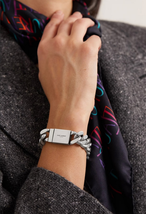 اختاري منها ما يناسبك.. أساور راقية مثالية لشتاء 2024 صورة رقم 3