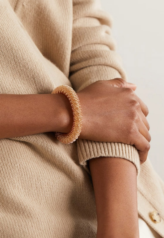 اختاري منها ما يناسبك.. أساور راقية مثالية لشتاء 2024 صورة رقم 4