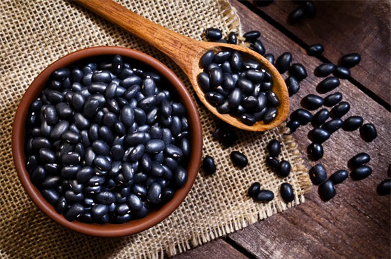 فوائده الصحية رائعة.. هل تعرف النظام الغذائي الأسود؟ صورة رقم 1